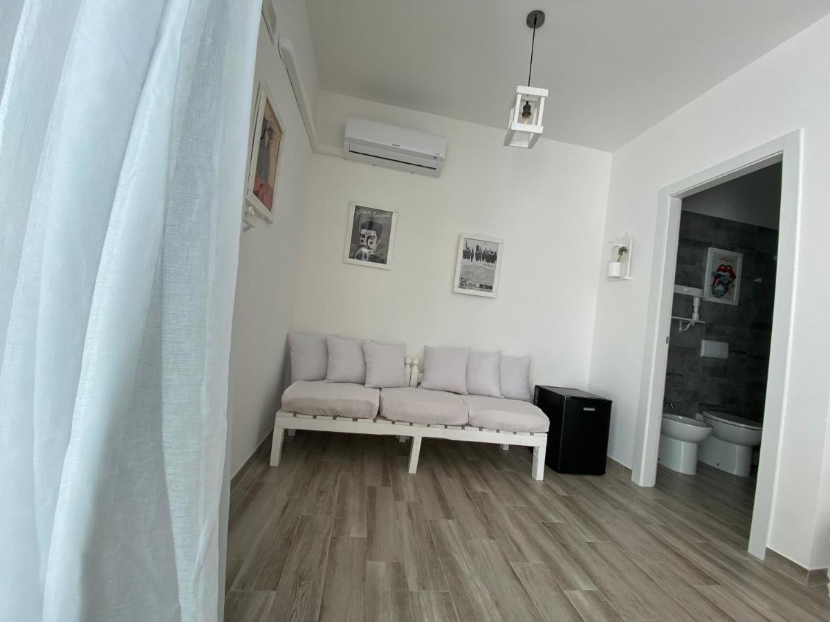 La Casa Di Nina Bed and Breakfast Lecce Buitenkant foto